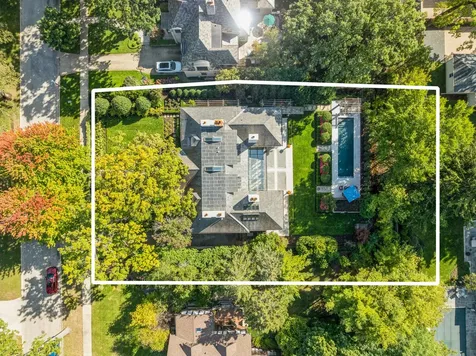 528 Roslyn Road Kenilworth IL 60043