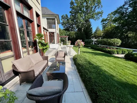 528 Roslyn Road Kenilworth IL 60043