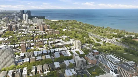 844 West Lakeside Place Chicago IL 60640