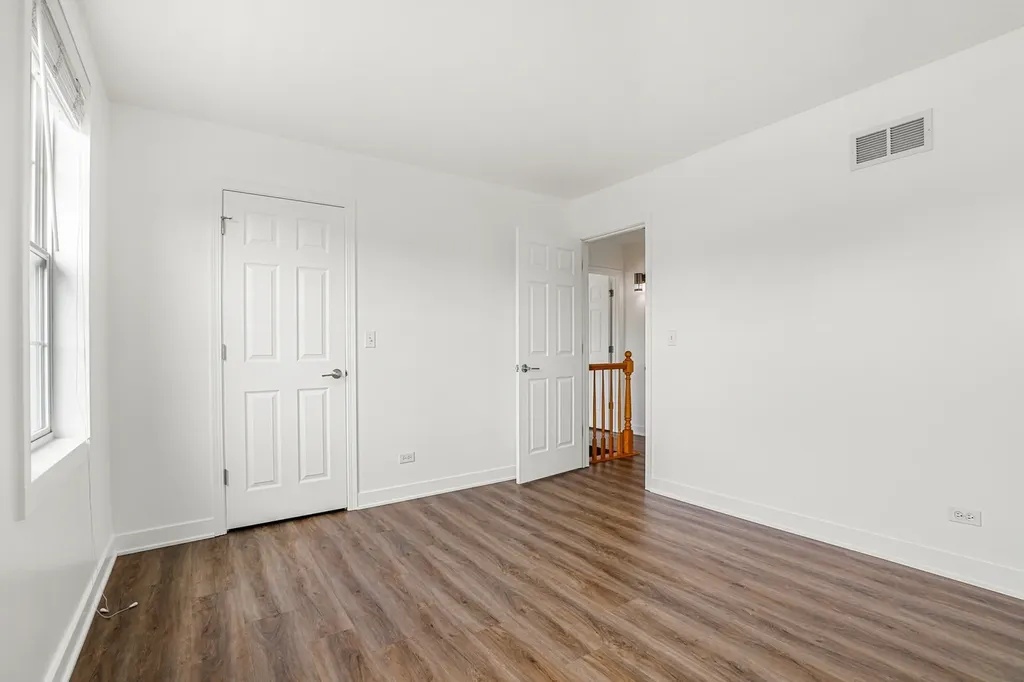 1613 Victoria Park Circle Aurora IL 60504