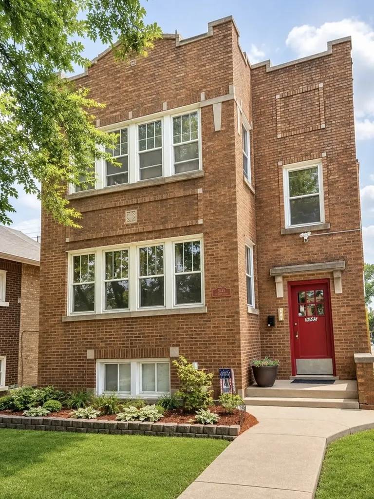5445 West Melrose Street Chicago IL 60641
