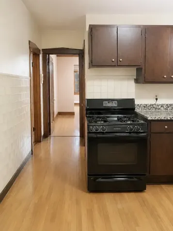5445 West Melrose Street Chicago IL 60641