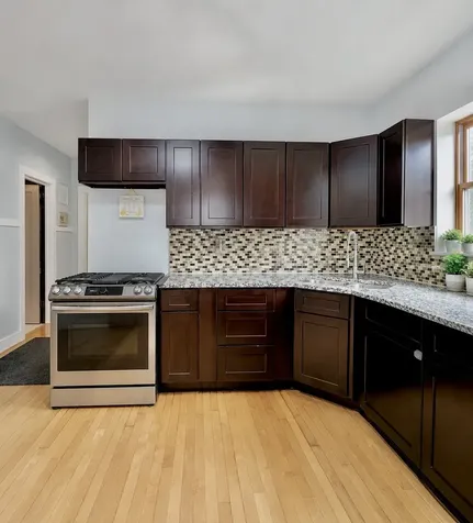 5445 West Melrose Street Chicago IL 60641