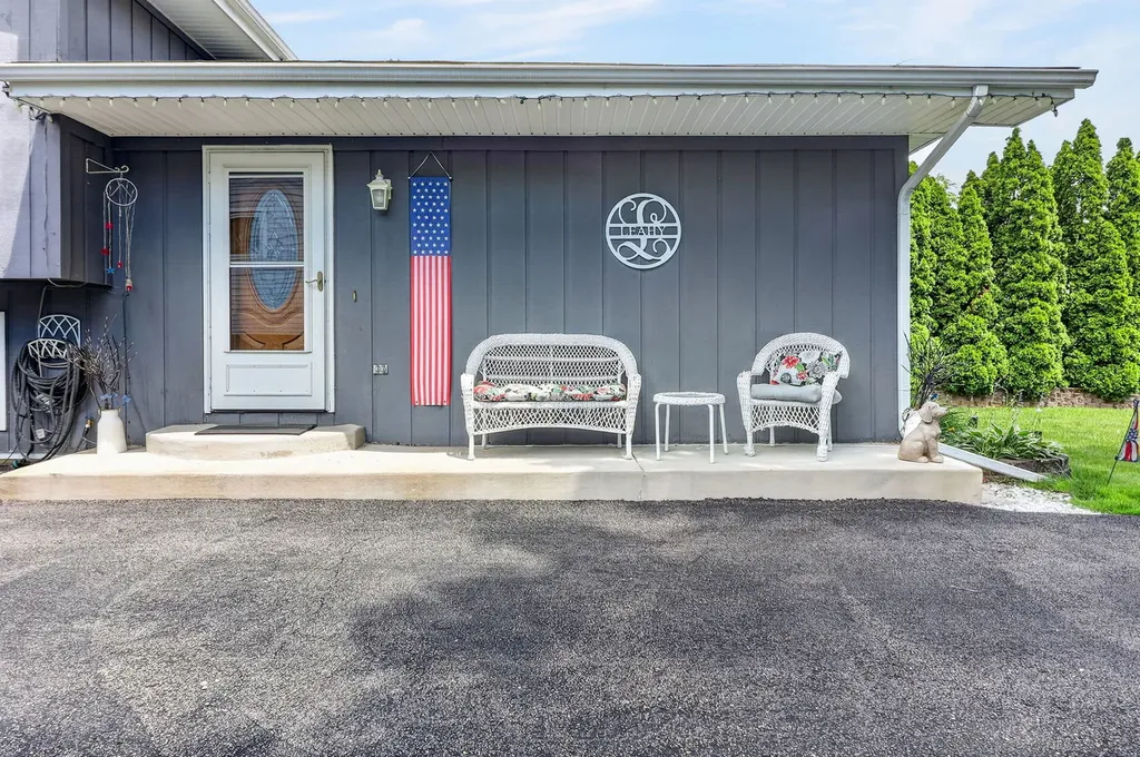 1S134 Michigan Avenue Lombard IL 60148