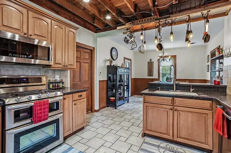 206 North Pine Street Momence IL 60954