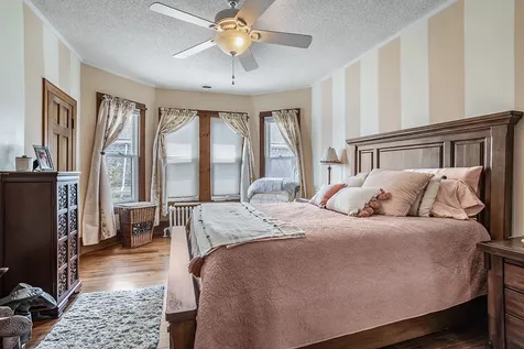 206 North Pine Street Momence IL 60954