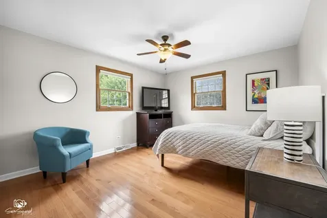 226 Meadow Wood Drive Joliet IL 60431