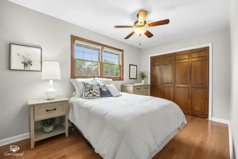 226 Meadow Wood Drive Joliet IL 60431