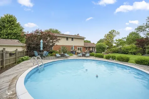226 Meadow Wood Drive Joliet IL 60431