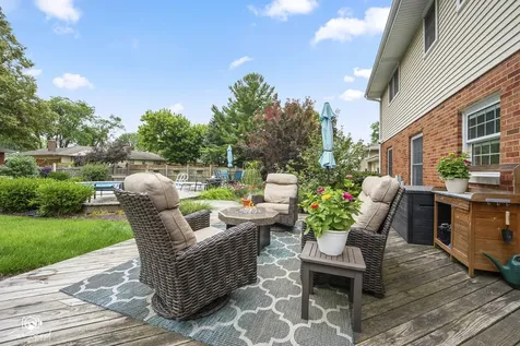 226 Meadow Wood Drive Joliet IL 60431