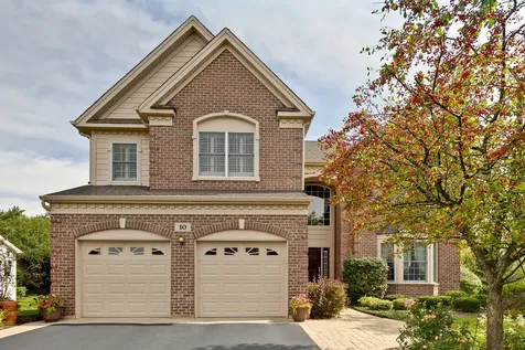 10 Eagle Ridge Drive Hawthorn Woods IL 60047
