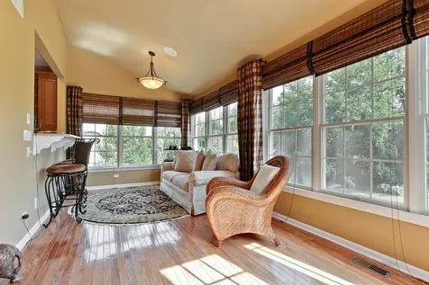 10 Eagle Ridge Drive Hawthorn Woods IL 60047