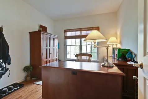 10 Eagle Ridge Drive Hawthorn Woods IL 60047
