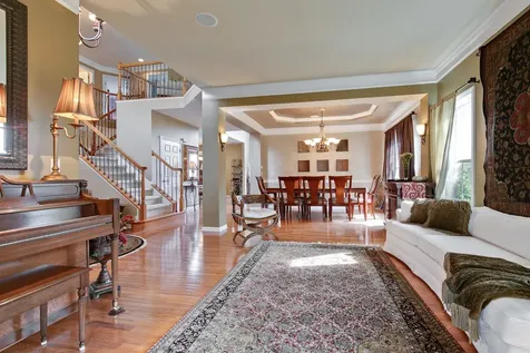 10 Eagle Ridge Drive Hawthorn Woods IL 60047