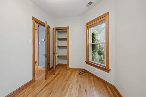 1648 North Saint Louis Avenue N Chicago IL 60647