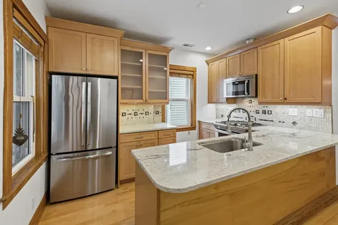 1648 North Saint Louis Avenue N Chicago IL 60647