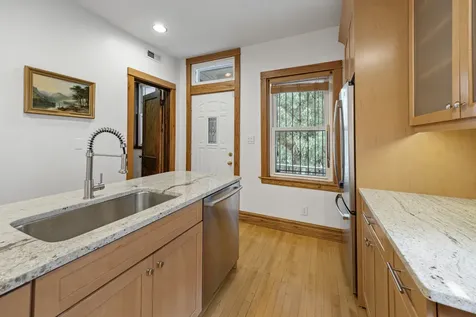 1648 North Saint Louis Avenue N Chicago IL 60647