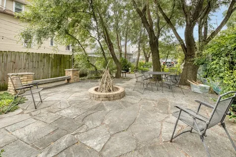 1648 North Saint Louis Avenue N Chicago IL 60647
