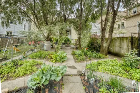 1648 North Saint Louis Avenue N Chicago IL 60647