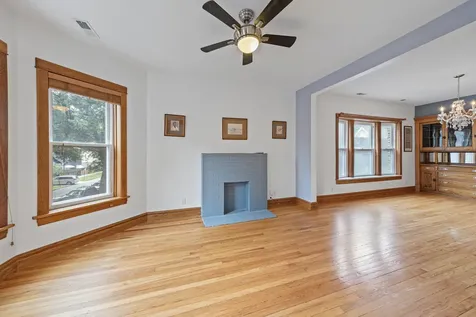 1648 North Saint Louis Avenue N Chicago IL 60647