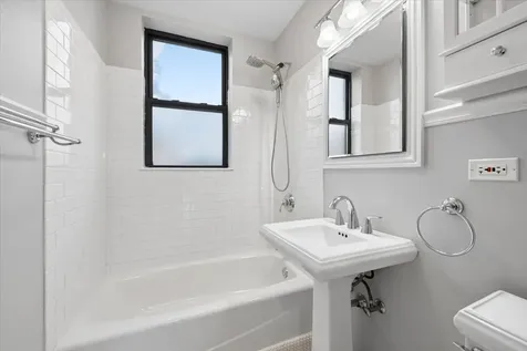1340 West Irving Park Road W Chicago IL 60613