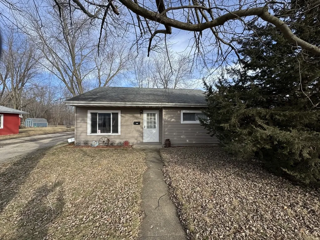 1206 Harvey Drive Sterling IL 61081