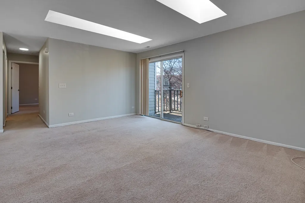 972 Mallard Circle Schaumburg IL 60193