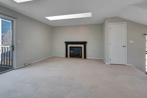 972 Mallard Circle Schaumburg IL 60193