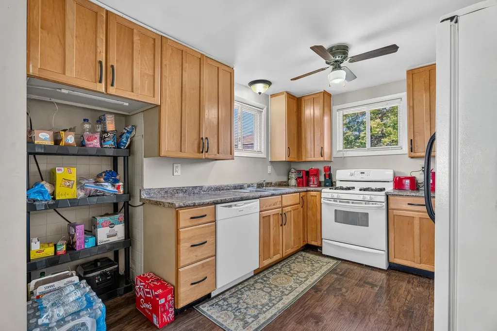 42329 North Elm Street Antioch IL 60002