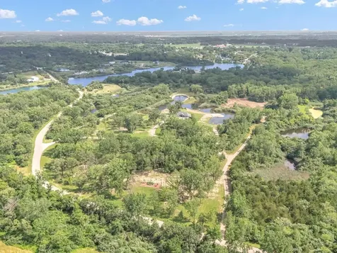 2 Wayman Canyon Road Oakwood IL 61858