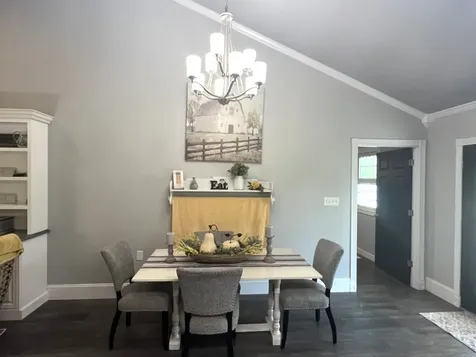 2 Wayman Canyon Road Oakwood IL 61858