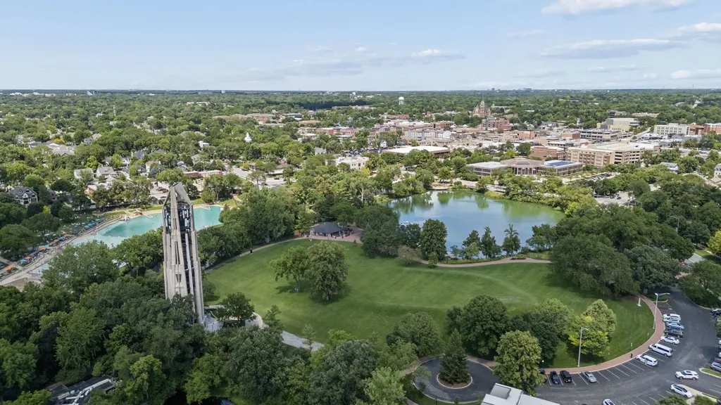 469 Aurora Avenue Naperville IL 60540