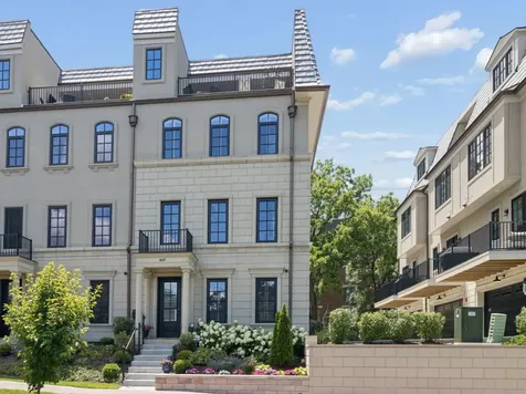 469 Aurora Avenue Naperville IL 60540
