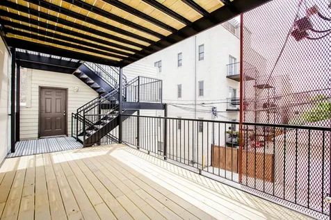 1809 West Division Street Chicago IL 60622