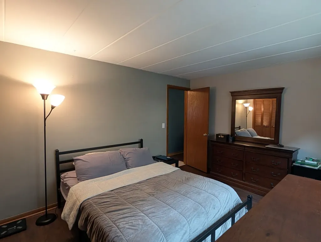 6484 North Northwest Highway Chicago IL 60631
