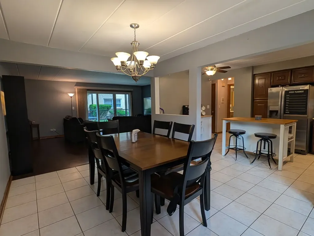 6484 North Northwest Highway Chicago IL 60631