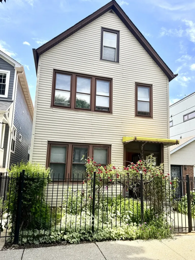 1748 North Artesian Avenue Chicago IL 60647