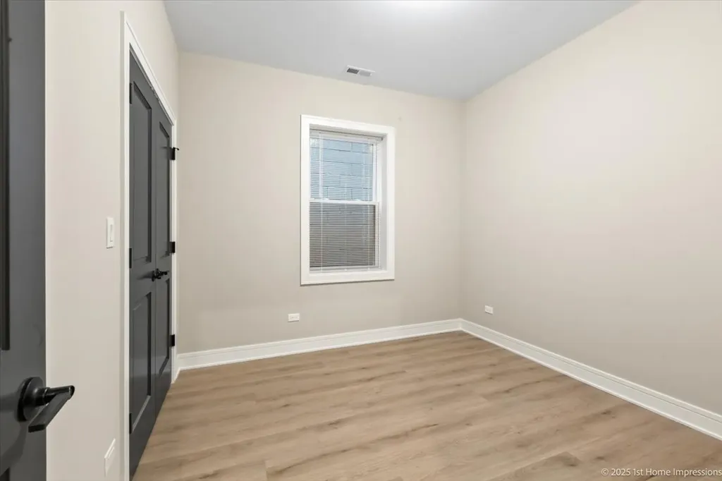 4934 South Champlain Avenue Chicago IL 60615