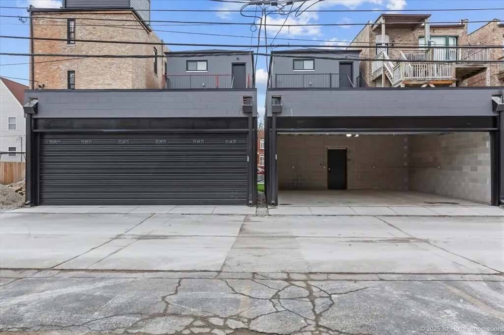 4934 South Champlain Avenue Chicago IL 60615