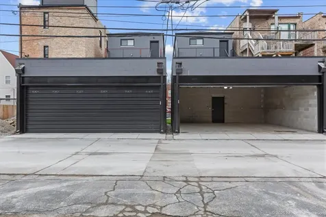 4934 South Champlain Avenue Chicago IL 60615