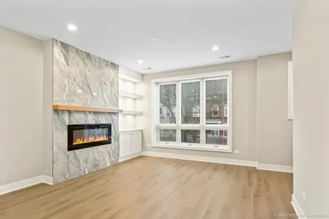 4934 South Champlain Avenue Chicago IL 60615
