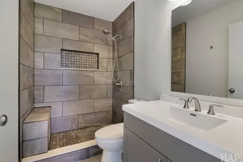 847 Essex Circle Grayslake IL 60030