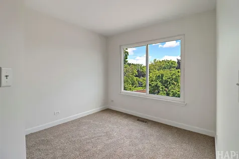 847 Essex Circle Grayslake IL 60030