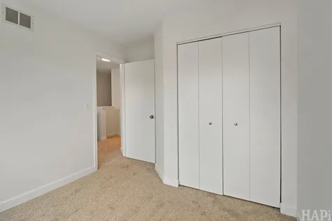 847 Essex Circle Grayslake IL 60030