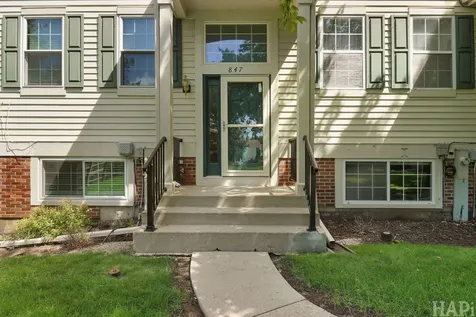 847 Essex Circle Grayslake IL 60030