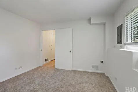 847 Essex Circle Grayslake IL 60030