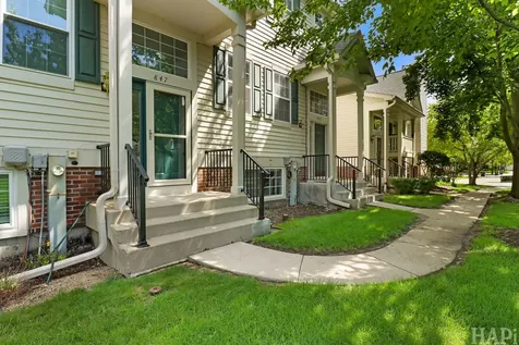847 Essex Circle Grayslake IL 60030