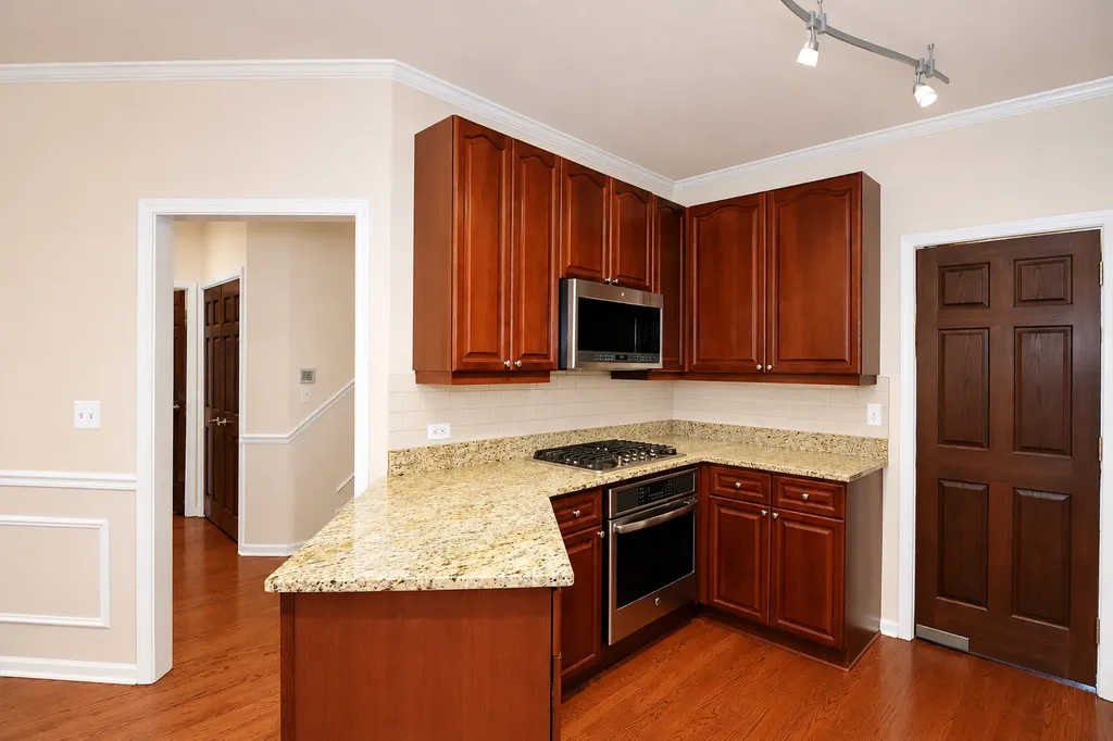2S729 Parkview Drive Glen Ellyn IL 60137
