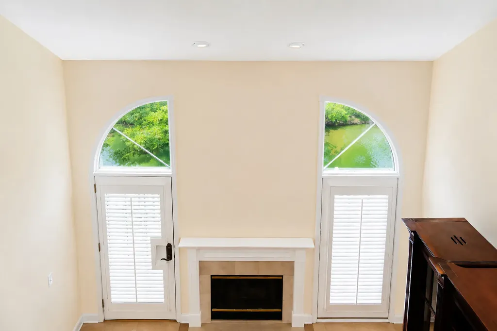2S729 Parkview Drive Glen Ellyn IL 60137
