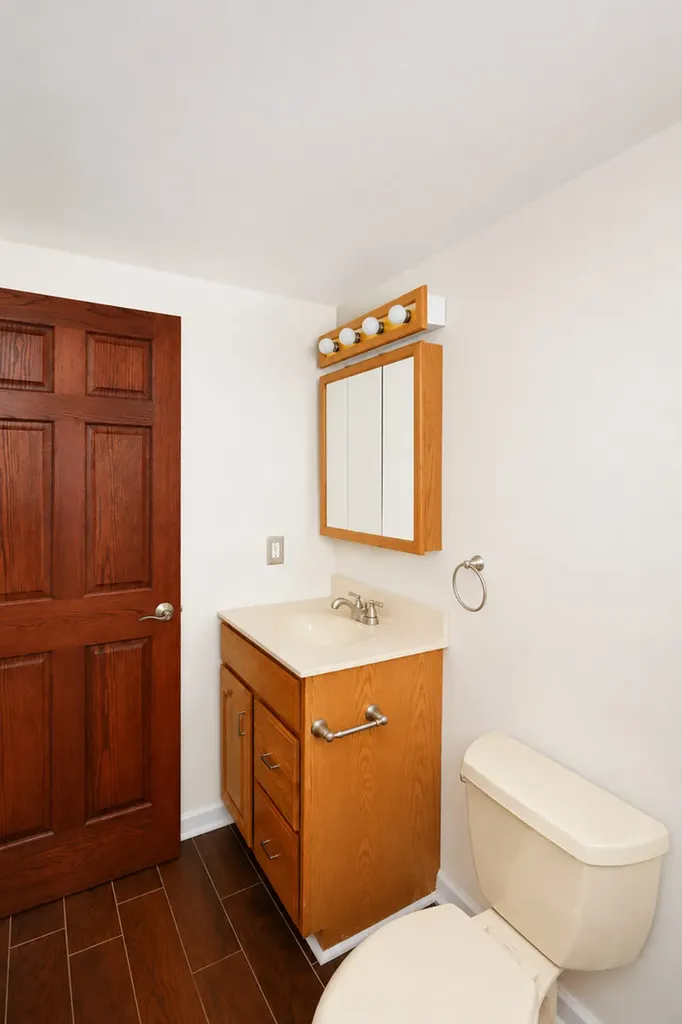 2S729 Parkview Drive Glen Ellyn IL 60137